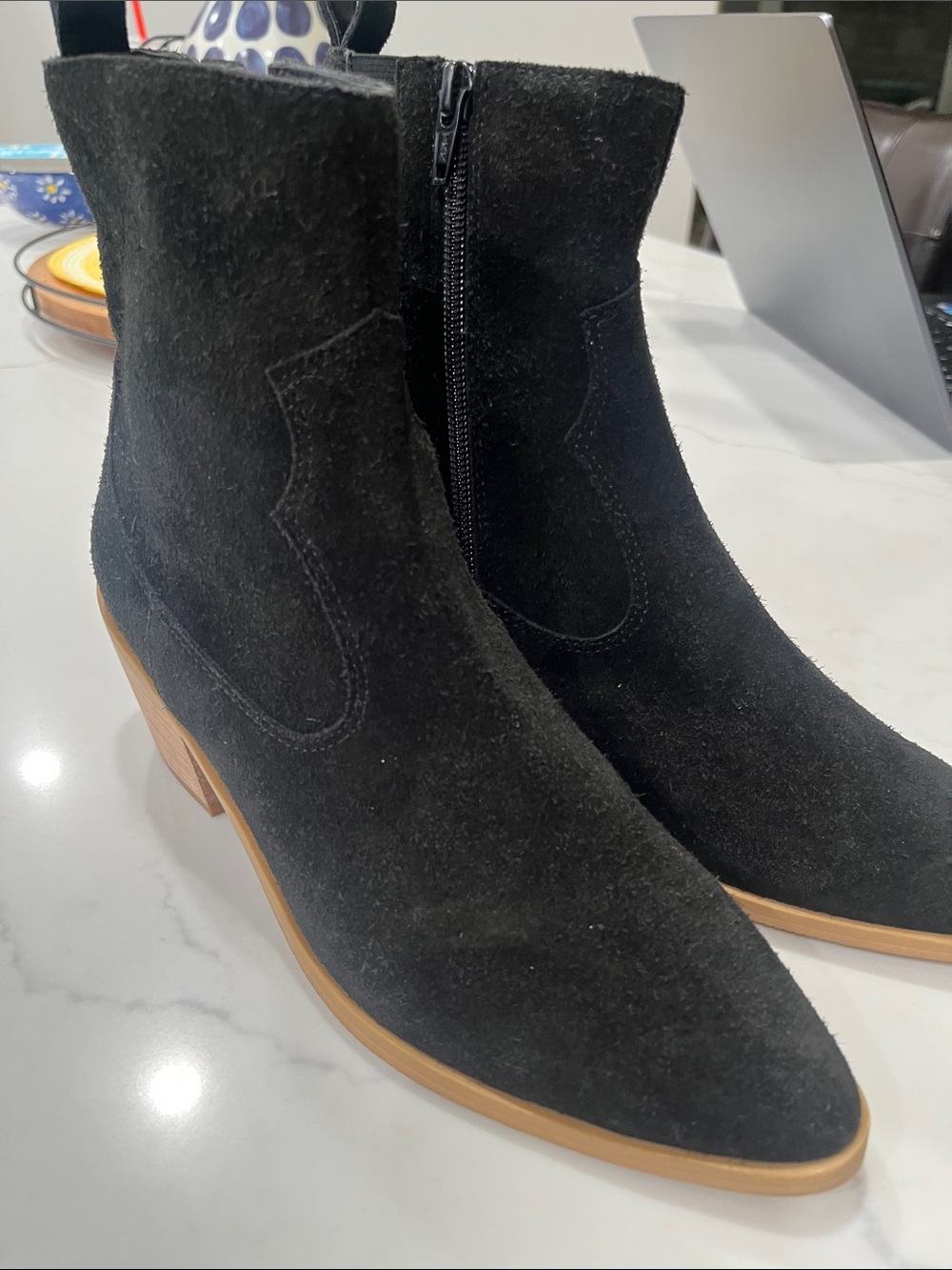 NWOB Lisa Vicky Black Suede Pointed Ankle Booties with Side Zip